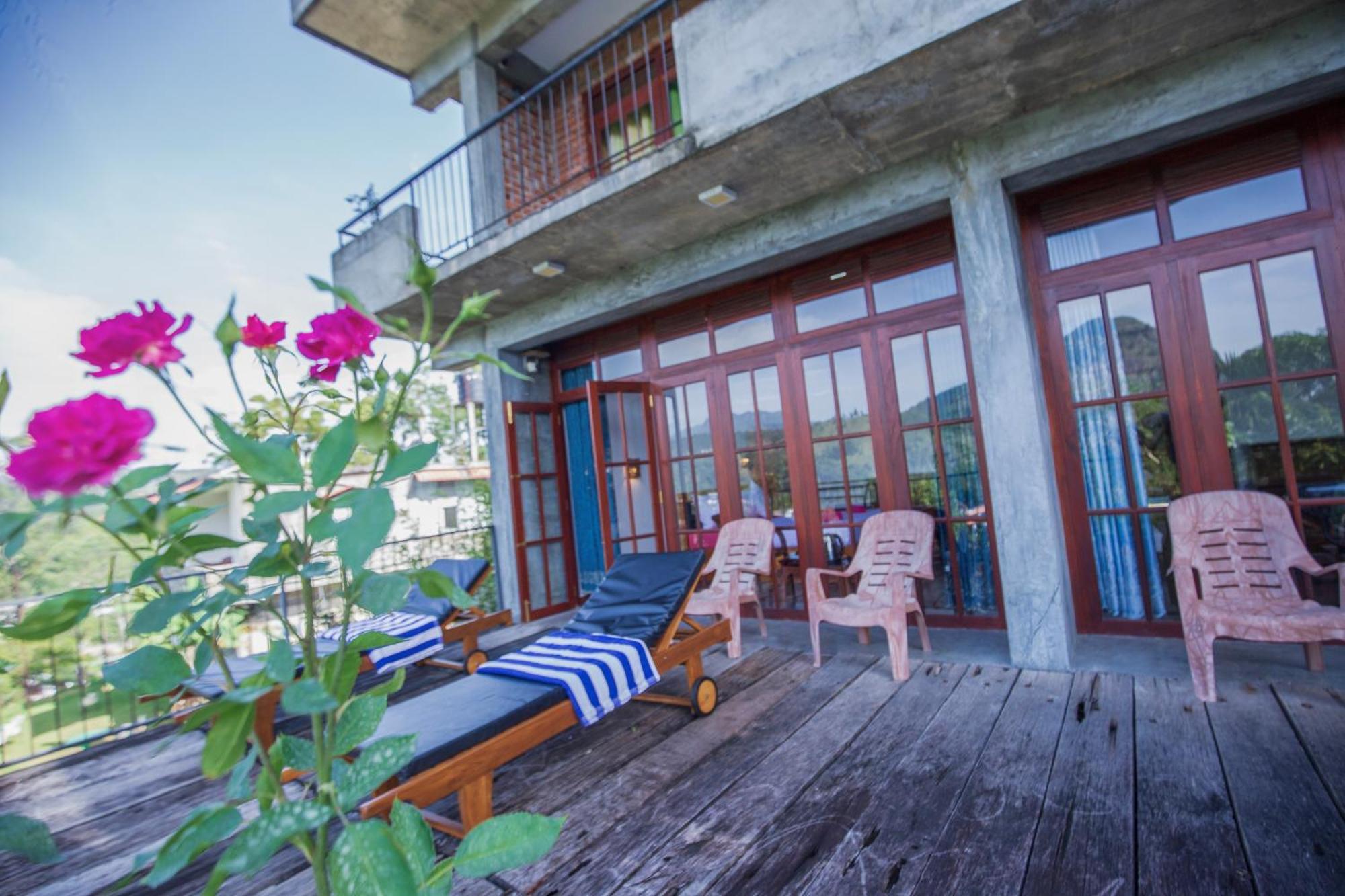Ella Rawana Den Hotel المظهر الخارجي الصورة