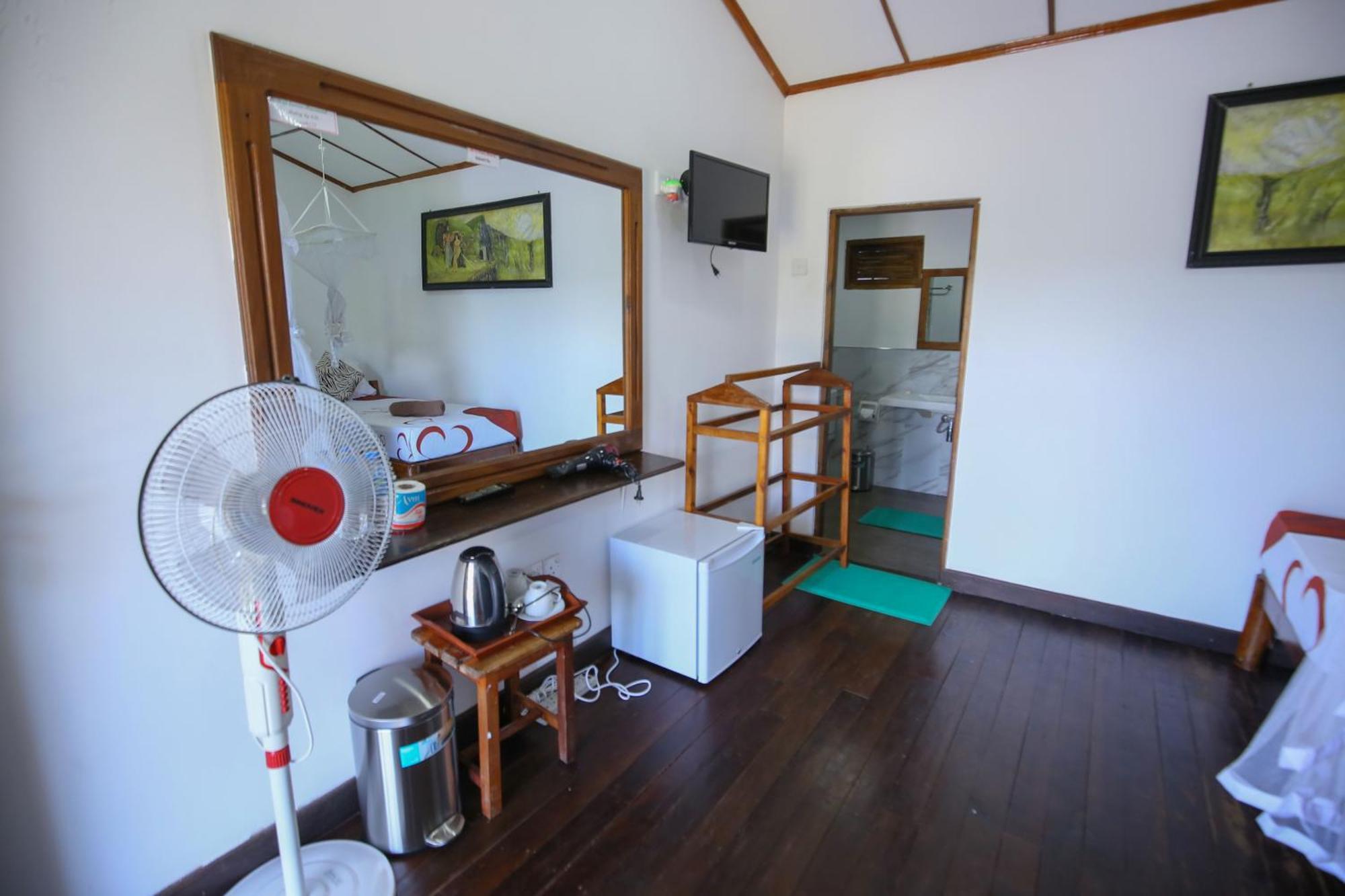 Ella Rawana Den Hotel المظهر الخارجي الصورة