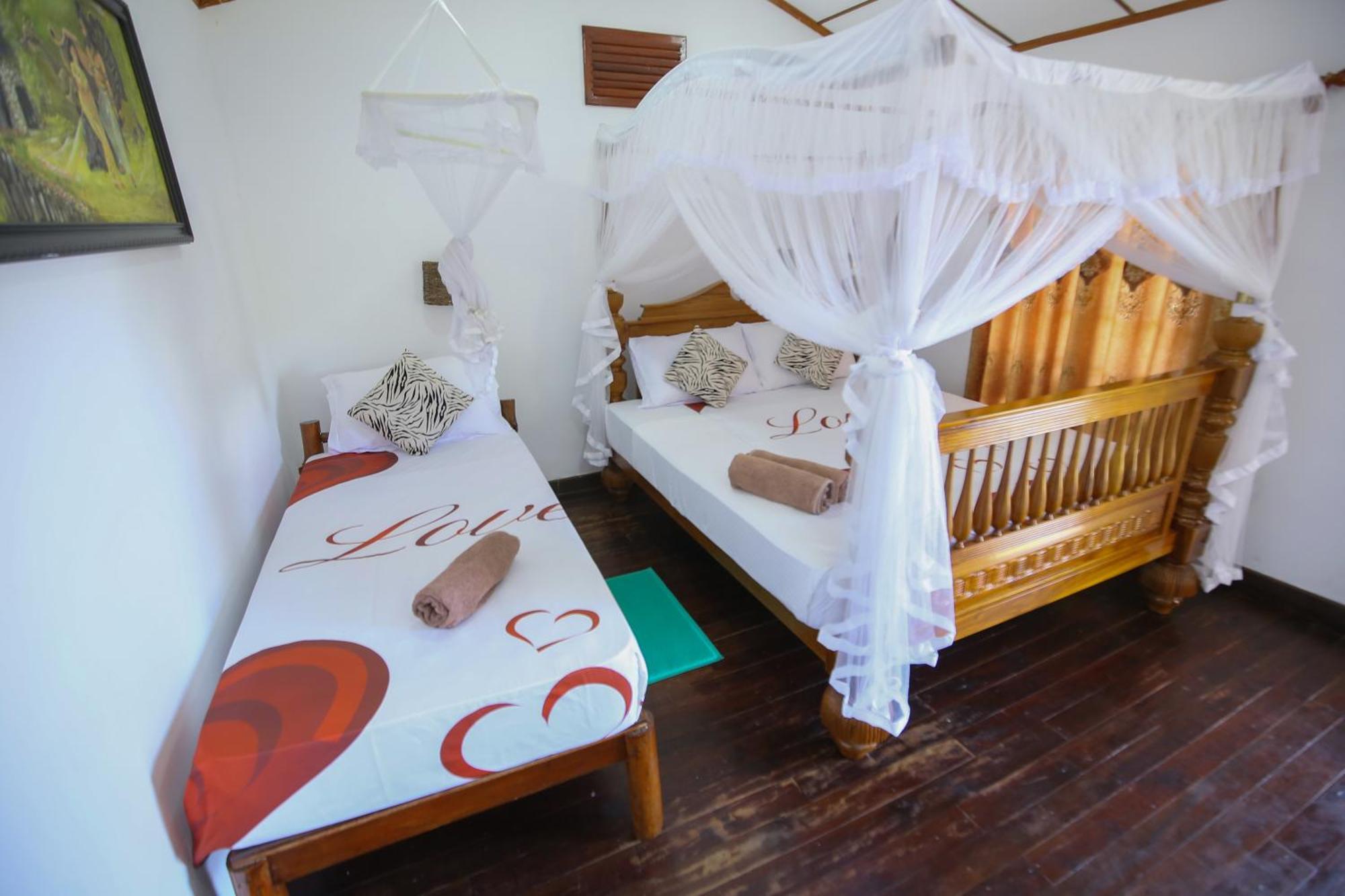 Ella Rawana Den Hotel المظهر الخارجي الصورة
